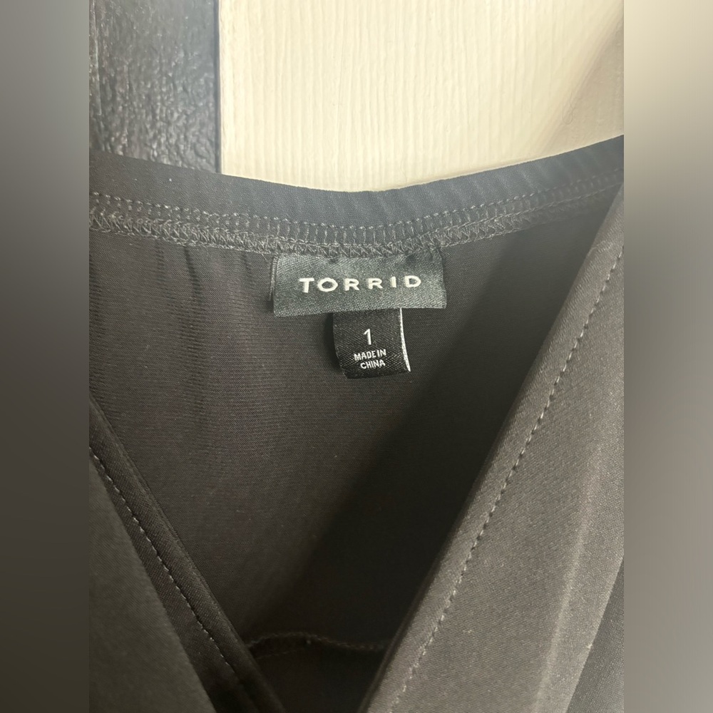 Torrid soft black tank⚡️🖤 NWOT - Picture 2 of 5